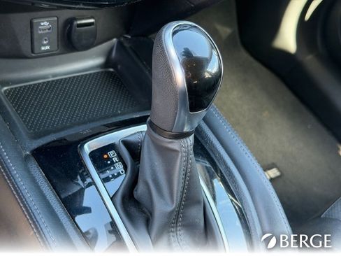 Used 2017 Nissan Rogue SL w/ SL Premium Package image 27