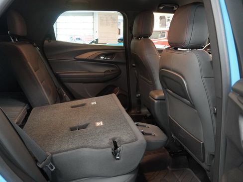 Used 2023 Chevrolet TrailBlazer RS w/ Convenience Package AWD/4WD image 32