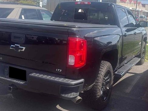 Used 2017 Chevrolet Silverado 1500 LTZ Z71 w/ LTZ Plus Package image 7