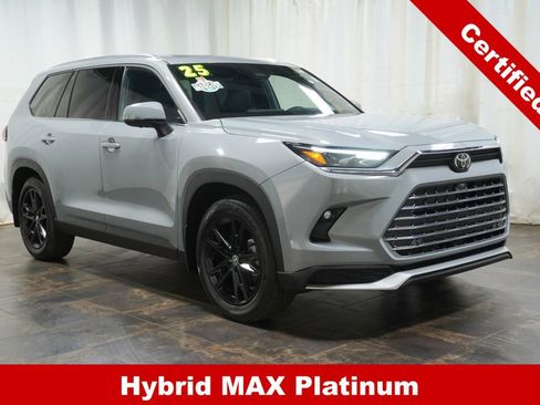 Certified 2025 Toyota Grand Highlander AWD Hybrid image 1