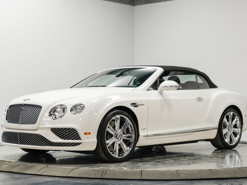 Used 2016 Bentley Continental GT image 4