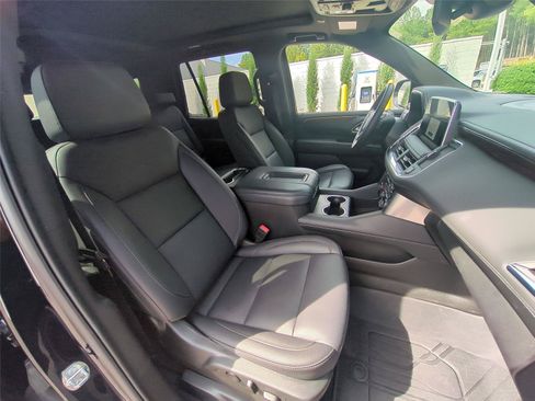 Used 2024 Chevrolet Tahoe Z71 w/ Luxury Package AWD/4WD image 36
