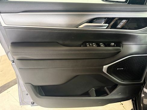 New 2026 Jeep Grand Wagoneer 4WD image 11