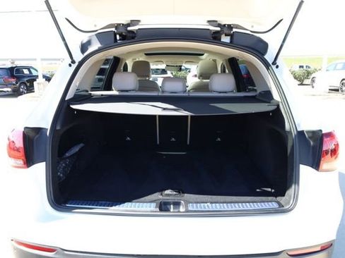 Certified 2022 Mercedes-Benz GLC 300 4MATIC image 31