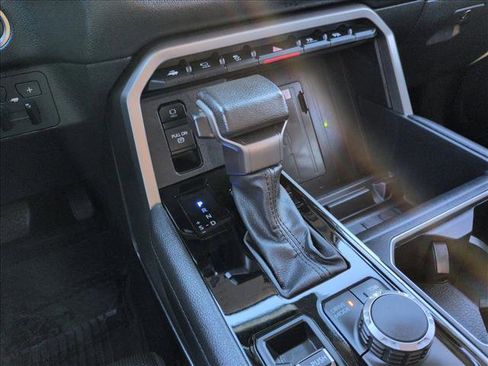 Used 2023 Toyota Tundra Limited image 12