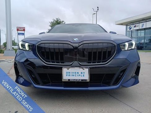 Used 2026 BMW 530i w/ M Sport Package RWD image 2