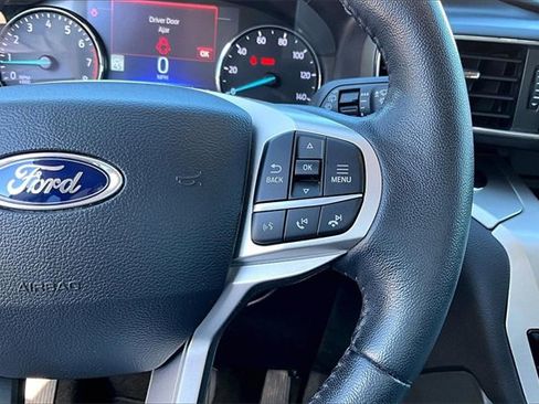 Used 2022 Ford Explorer XLT w/ Equipment Group 202A image 11