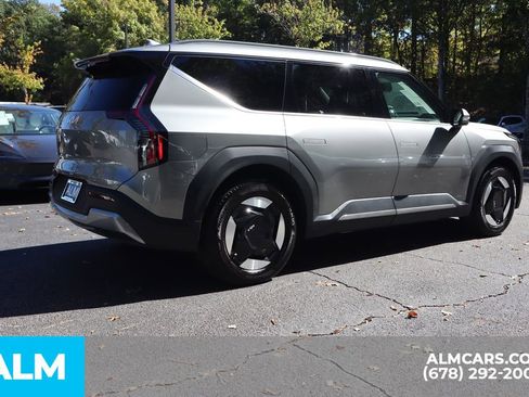 Used 2024 Kia EV9 Wind image 6