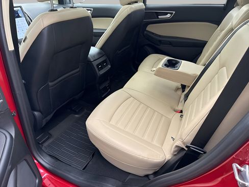 Used 2024 Ford Edge SEL w/ Convenience Package image 26