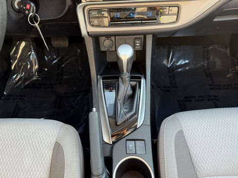 Used 2019 Toyota Corolla LE image 14