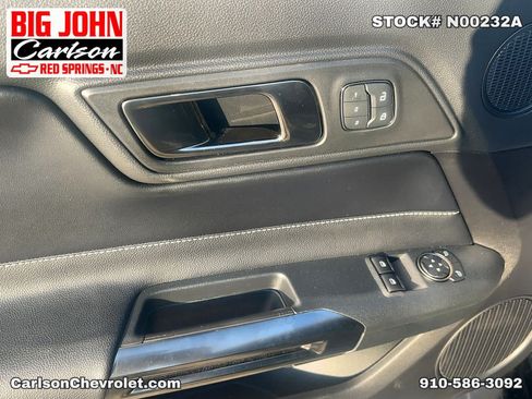 Used 2022 Ford Mustang Shelby GT500 w/ Technology Package RWD image 32