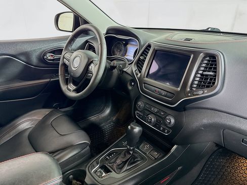 Used 2022 Jeep Cherokee Trailhawk w/ Premium Leather Package AWD/4WD image 27
