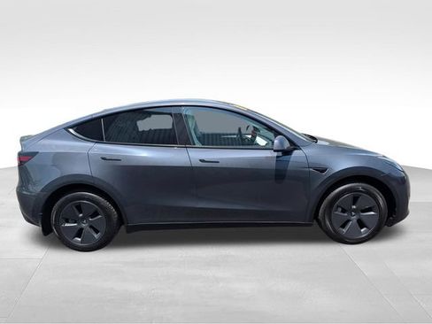 Used 2023 Tesla Model Y Long Range AWD/4WD image 8