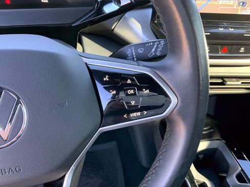 Used 2022 Volkswagen ID.4 Pro image 19