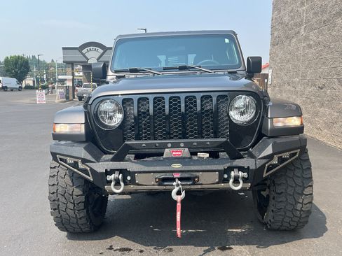 Used 2023 Jeep Gladiator Sport AWD/4WD image 8