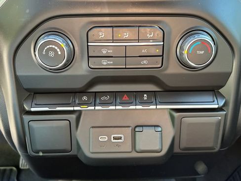 Certified 2022 Chevrolet Silverado 1500 Custom AWD/4WD image 31