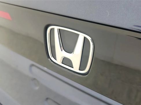 Used 2025 Honda Accord Touring image 16