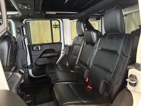 Used 2021 Jeep Wrangler Unlimited Rubicon w/ Safety Group image 25