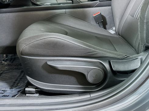 Certified 2024 Hyundai Elantra SEL FWD image 19