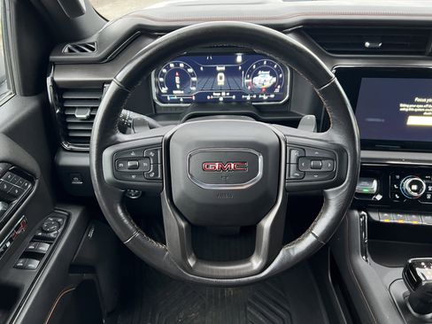 Used 2022 GMC Sierra 1500 AT4 w/ AT4 Premium Package image 23