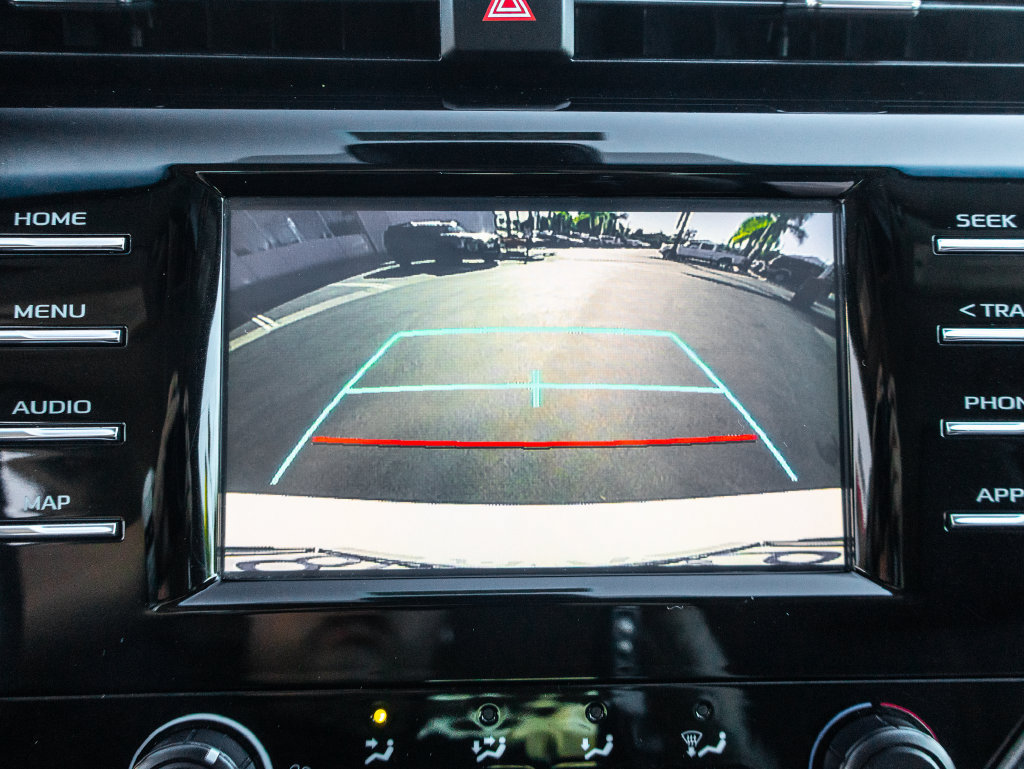 Used 2019 Toyota Camry LE FWD image 26