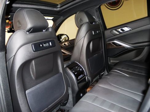 Used 2022 BMW X6 xDrive40i w/ Parking Assistance Package image 57