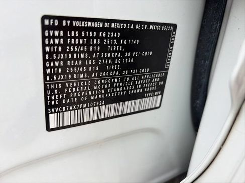 Used 2023 Volkswagen Tiguan SE R-Line FWD image 12