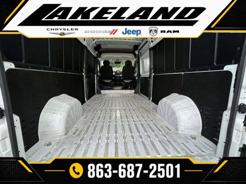Used 2025 RAM ProMaster 2500 w/ Convenience Group FWD image 14