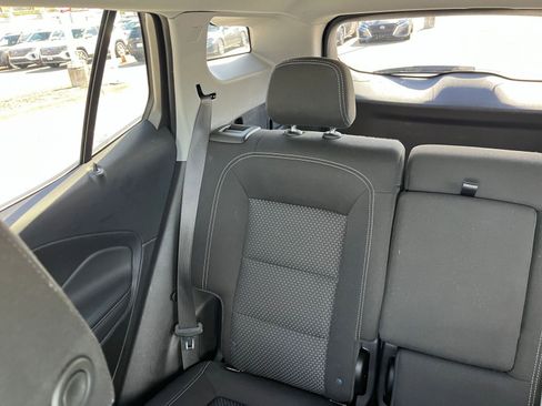 Used 2024 GMC Terrain SLE image 39