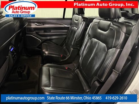 Used 2021 Jeep Grand Cherokee L Limited AWD/4WD image 28