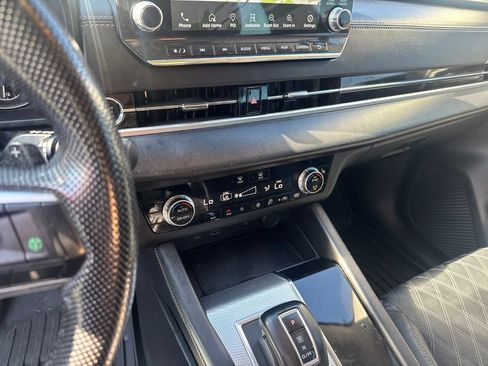 Used 2022 Mitsubishi Outlander SEL AWD/4WD image 12
