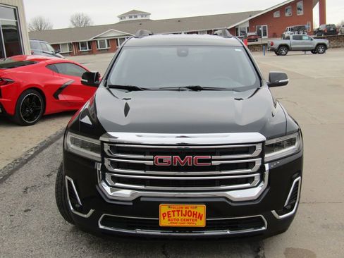 Used 2023 GMC Acadia SLT image 13