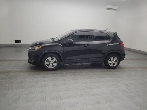 Used 2020 Chevrolet Trax LS w/ Tint and Cruise Package FWD image 2
