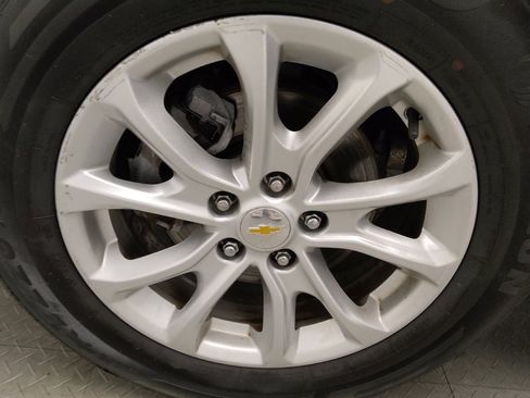 Used 2018 Chevrolet Equinox LT image 31