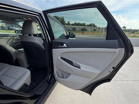Used 2019 Hyundai Tucson Value AWD/4WD image 15