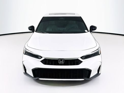 Used 2025 Honda Civic Sport image 2