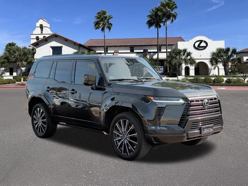 Used 2024 Lexus GX 550 w/ Accessory Package (Z1) AWD/4WD image 1