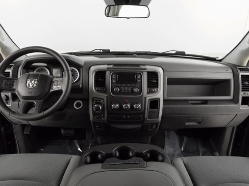Used 2017 RAM 1500 ST w/ SXT Appearance Group image 12