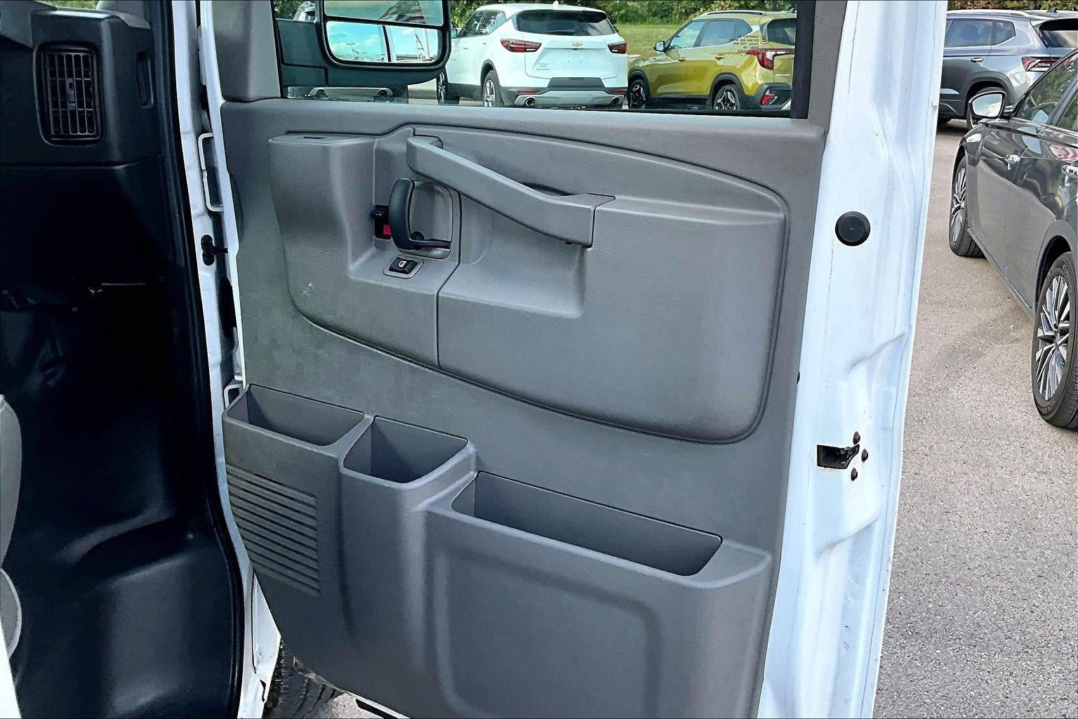 Used 2020 GMC Savana 2500 w/ Driver Convenience Package RWD image 21