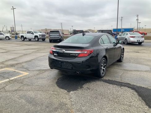 Used 2016 Buick Regal Sport Touring image 7