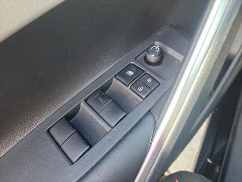 Certified 2023 Toyota Corolla Cross LE FWD image 13