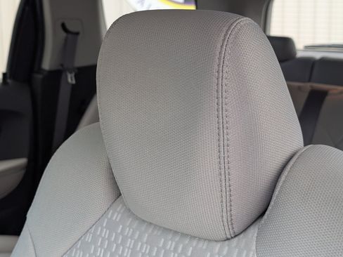 Used 2012 GMC Acadia SLE AWD/4WD image 12