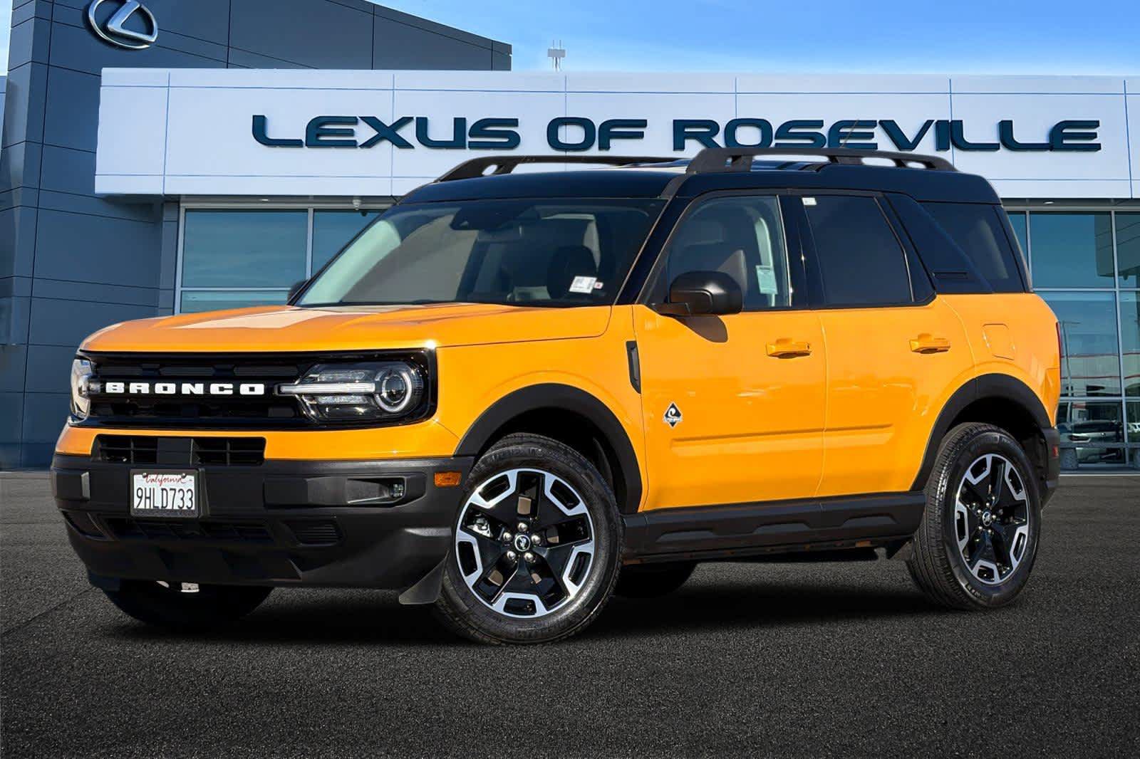 Used 2023 Ford Bronco Sport Outer Banks w/ Tech Package AWD/4WD image 1
