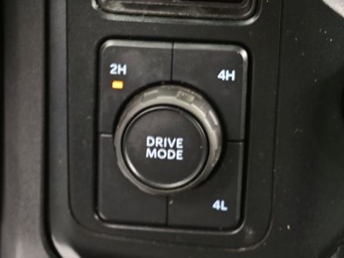 Used 2024 Ford F350 XLT image 6