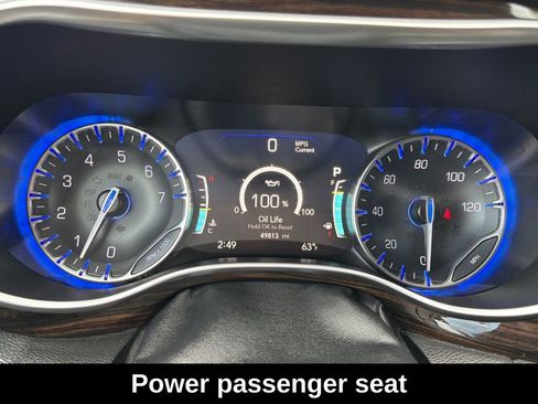 Used 2024 Chrysler Pacifica Limited FWD image 19