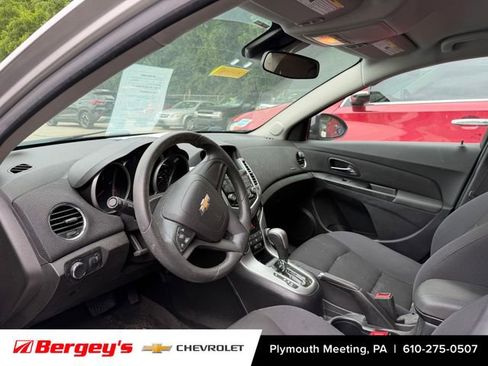 Used 2014 Chevrolet Cruze LT FWD image 7