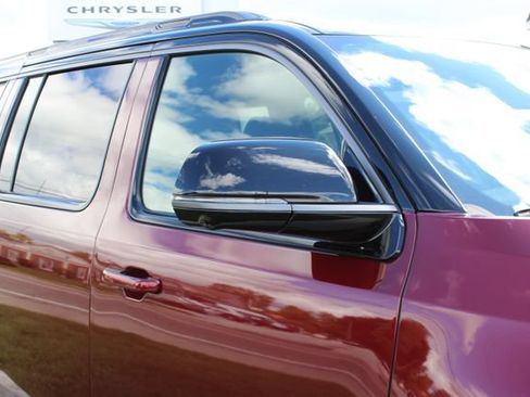 Used 2026 Jeep Grand Wagoneer 4WD w/ Quick Order Packge 29V Upland image 2
