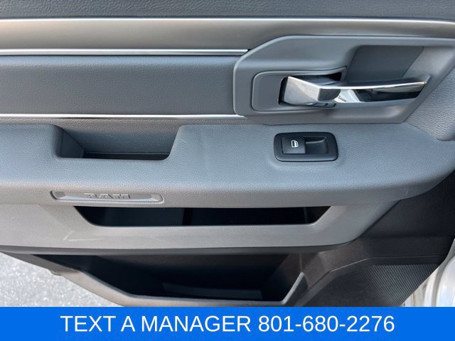 Used 2019 RAM 1500 Classic SLT AWD/4WD image 38