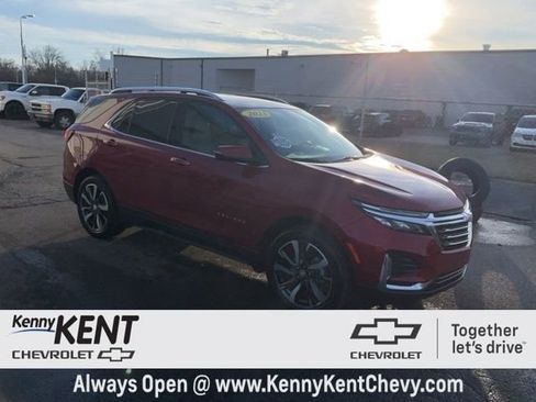 Used 2023 Chevrolet Equinox Premier image 1