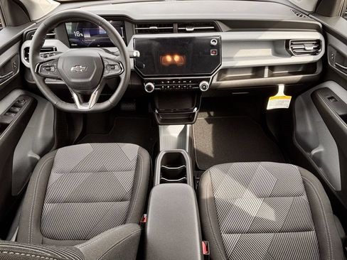 New 2027 Chevrolet Bolt LT w/ Comfort Package FWD image 9